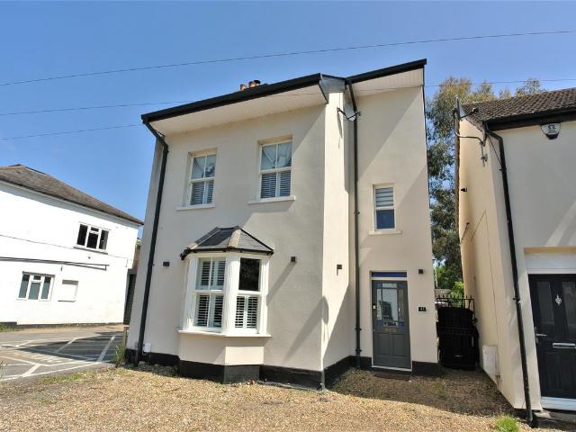 House for rent in Addlestone, Runnymede