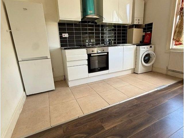 Apartment for rent in London Borough of Croydon, Selhurst