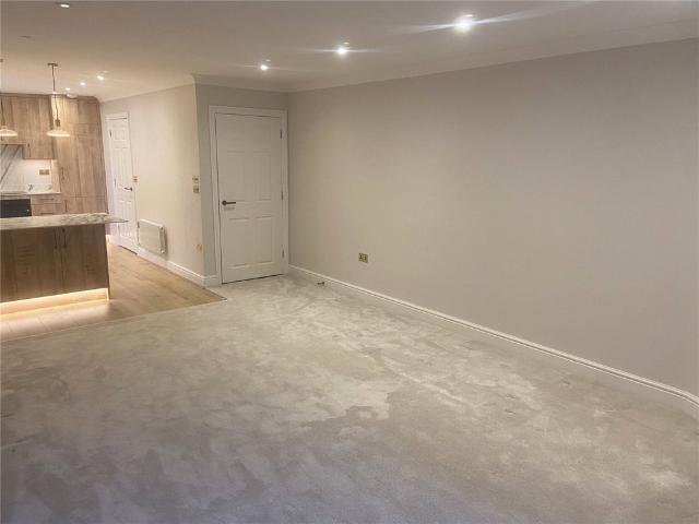 Apartment for rent in Epsom, Surrey