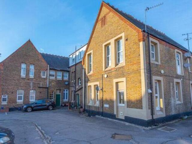 House for sale in Farnborough, Hampshire