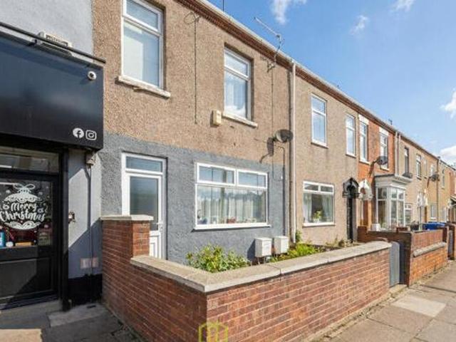 House for sale in Grimsby, North East Lincolnshire
