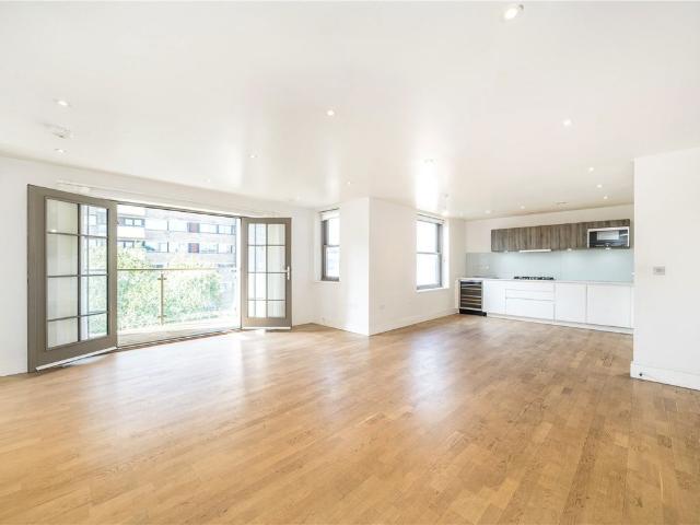 Apartment for rent in Swiss Cottage, Greater London