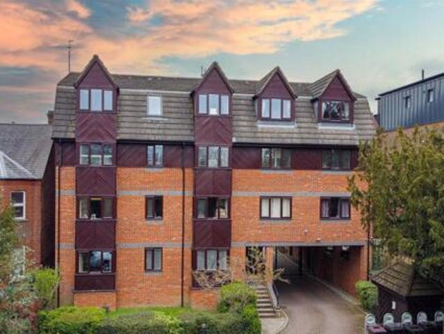 House for sale in The Image, Pouchen End