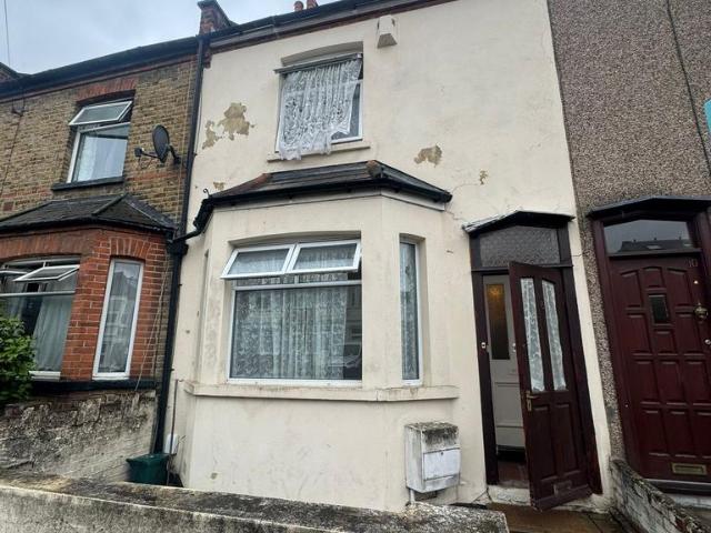 House for rent in London Borough of Hounslow, Heston
