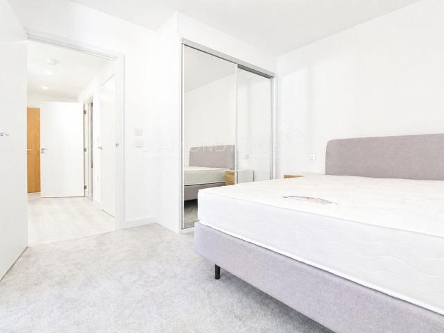 Apartment for rent in London Borough of Hounslow, Osterley