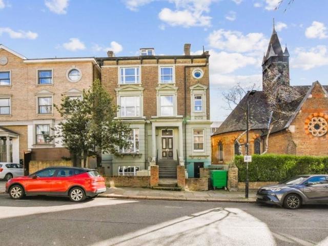 Studio for rent in South Hampstead, Greater London