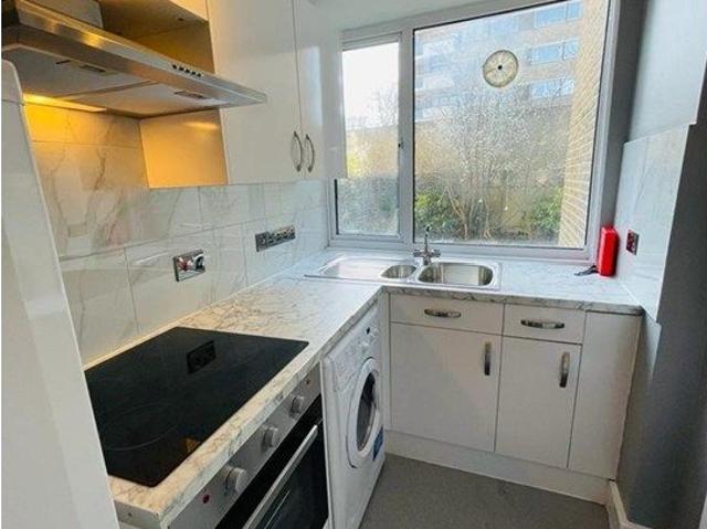 Apartment for rent in Swiss Cottage, Greater London