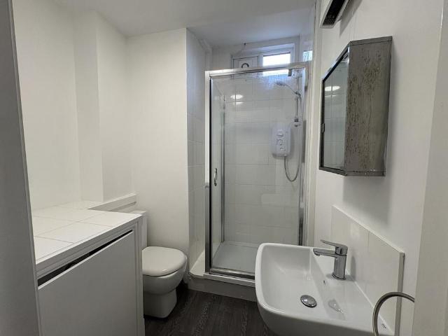 Apartment for rent in Sale, Trafford