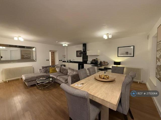 House for rent in Alton Barnes, Essex