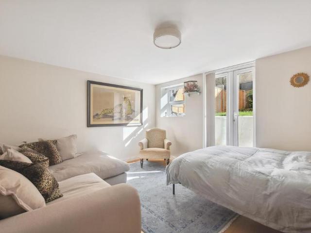 Apartment for rent in South Hampstead, Greater London