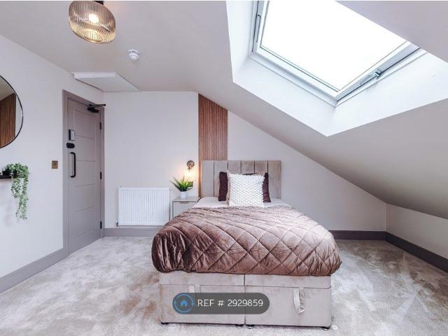 Studio for rent in Fairfield, Warrington