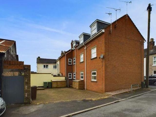House for sale in Stone, Baswich