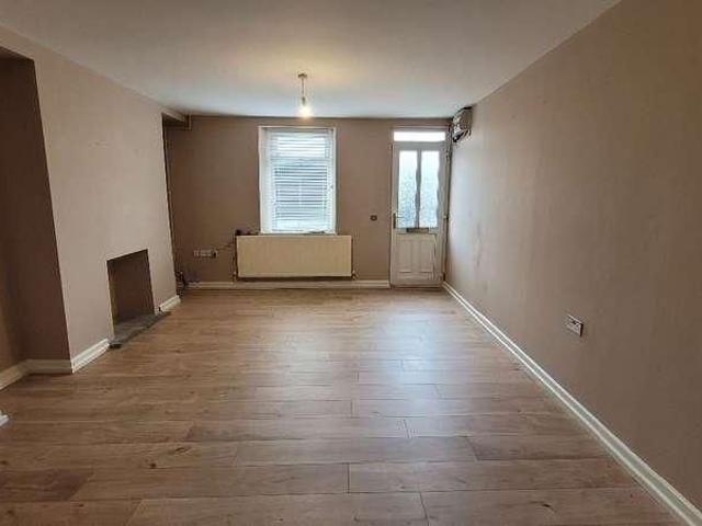 House for rent in Sirhowy, Wales