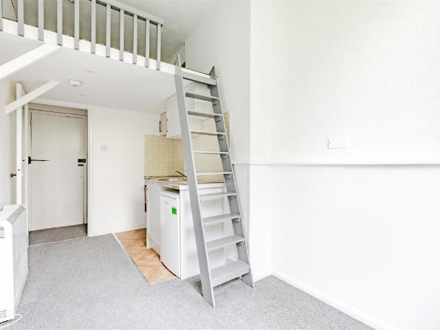 Studio for rent in West Hill, Brighton