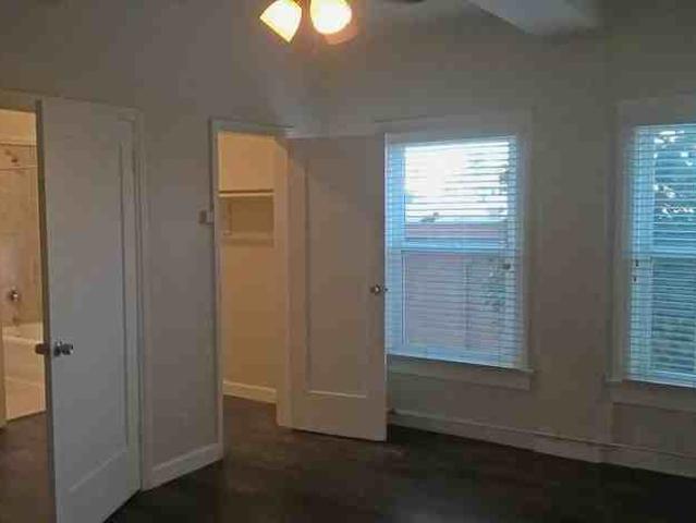 Apartment for rent in Canoga Park, California