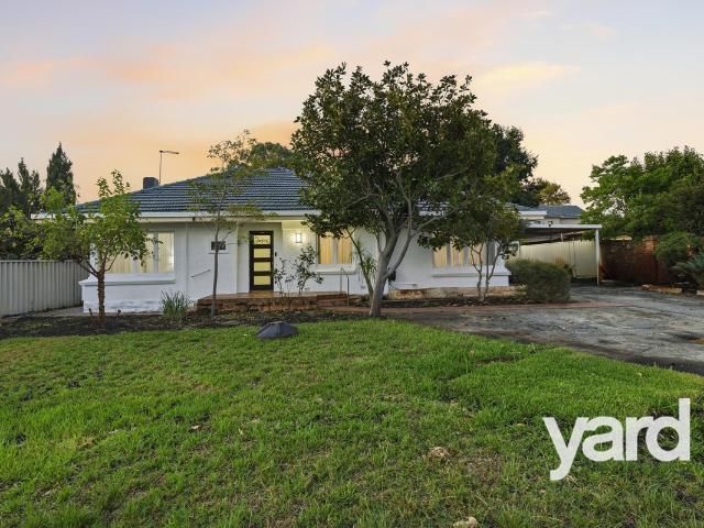 House for sale in Alfred Cove, Western Australia