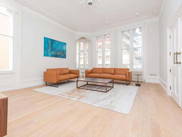 Apartment for rent in Holywell, The Slade