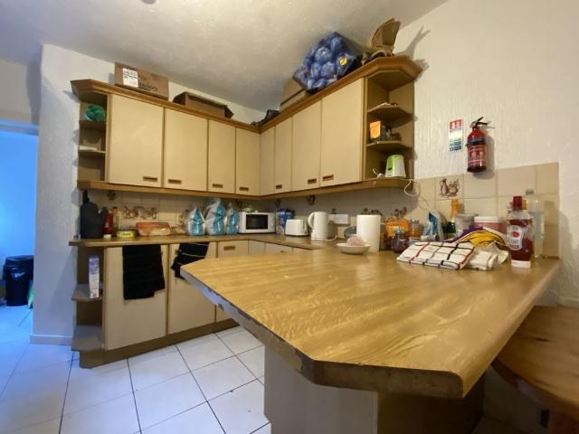 House for rent in Plasnewydd, Falcon Lodge