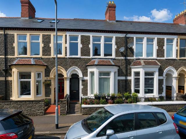 Apartment for rent in Plasnewydd, Falcon Lodge