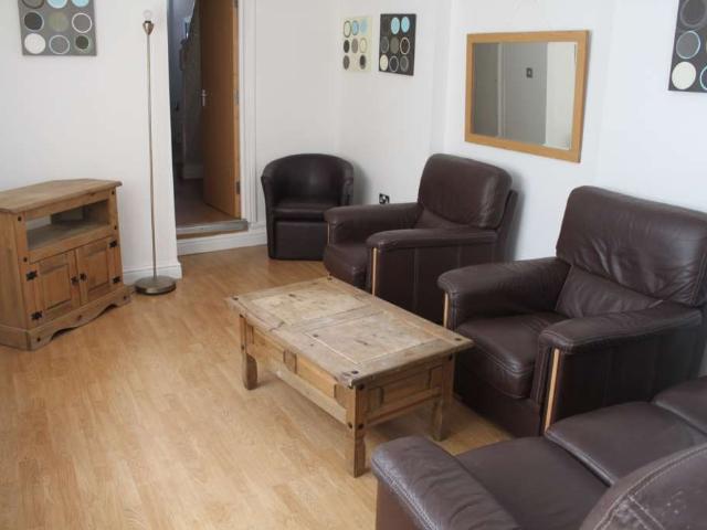 House for rent in Plasnewydd, Falcon Lodge