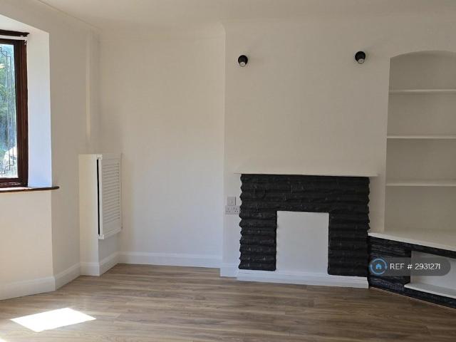 House for rent in Thames View, Greater London