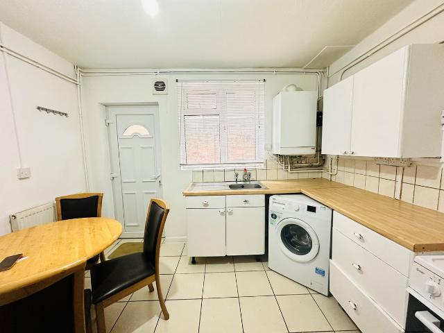 Studio for rent in Hyson Green, Haddon