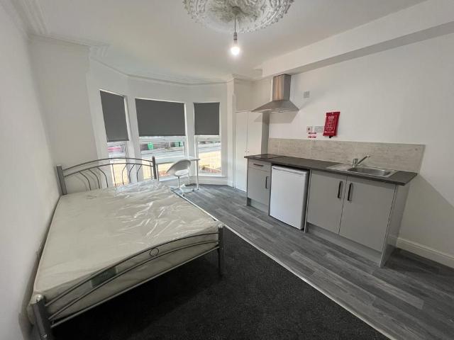 Studio for rent in Hyson Green, City of Nottingham