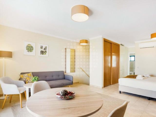 Apartamento venda em Lagoa, Faro