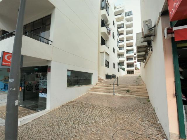 Apartamento alugar em Quarteira, Loulé