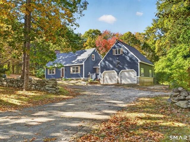 House for sale in Bailey Beach, East Haddam