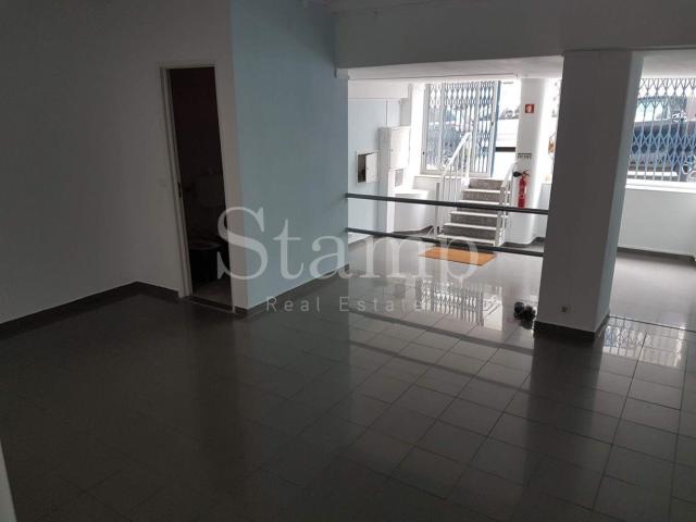 Loja venda em Baixa de Algés, Oeiras