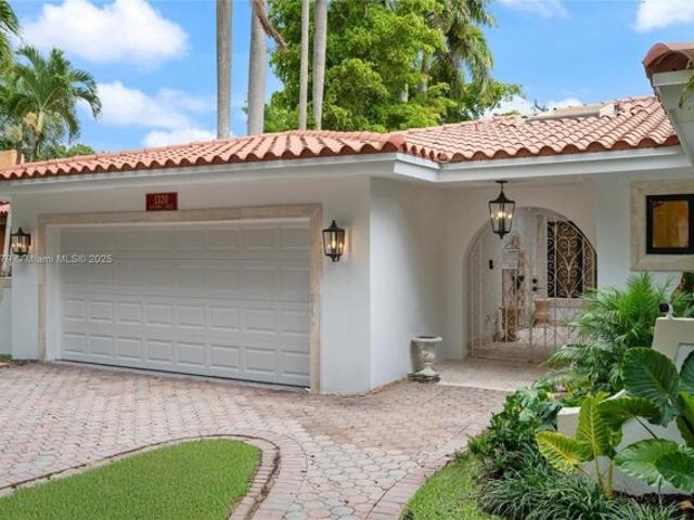 House for sale in Coral Gables
