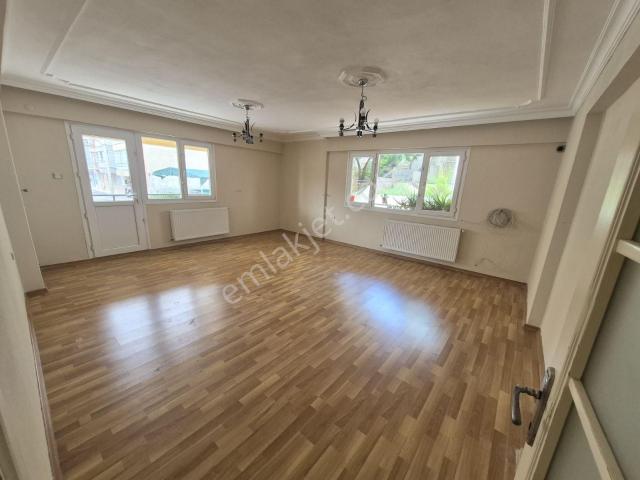 Karabağlar, İzmir içerisinde kiralık mülk