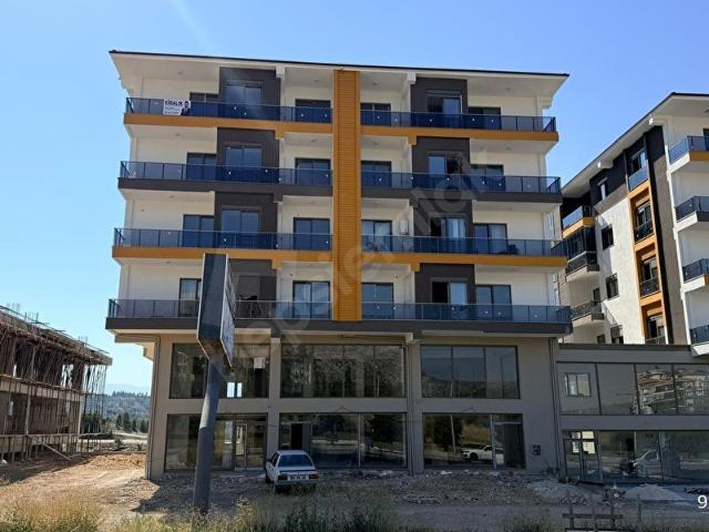 Elmali, Antalya içerisinde satılık mülk