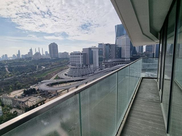 Ümraniye, İstanbul içerisinde satılık Ofis