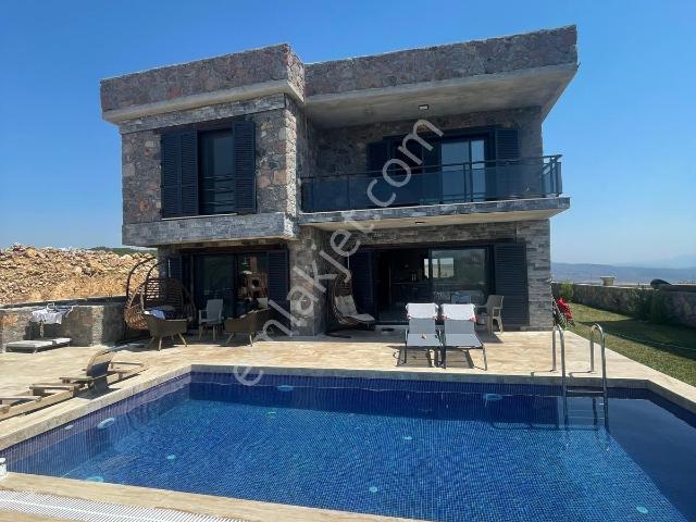 Aliağa, İzmir içerisinde satılık Villa