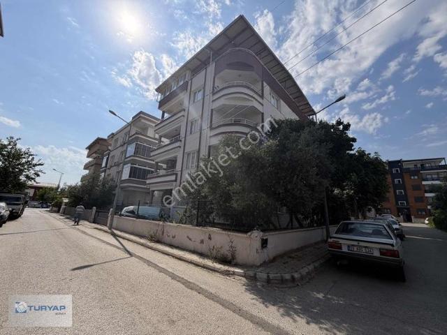 Aliağa, İzmir içerisinde satılık Bina
