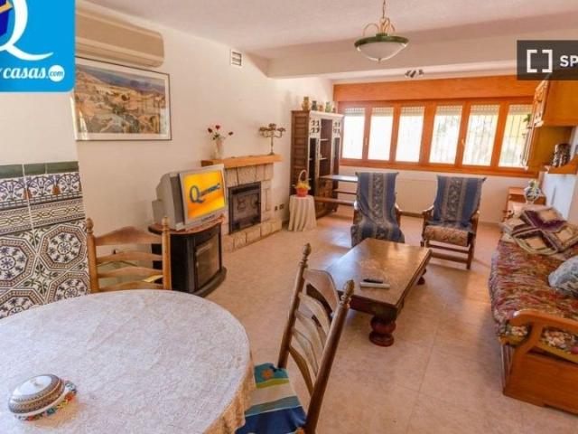 Apartamento en alquiler en Urbanització L'Almadrava, l'Alacantí