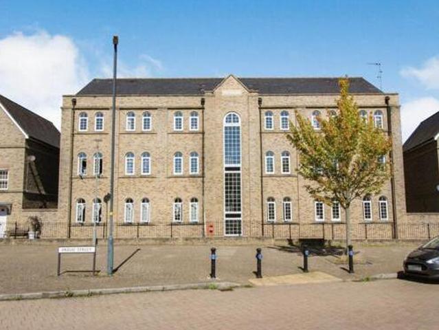 House for sale in Swindon