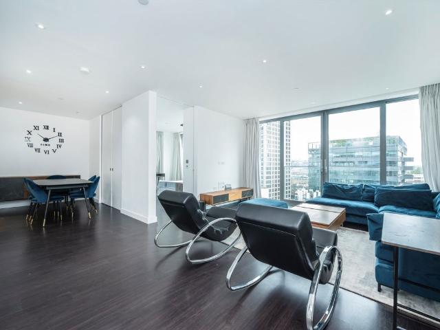 Apartment for rent in St. George in the East, Greater London