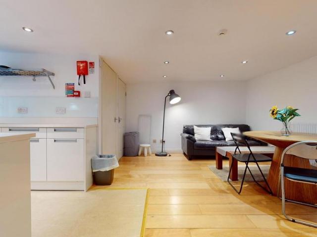 House for rent in Tower Liberty, Whitechapel