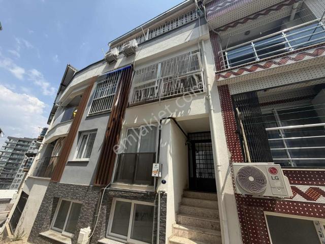 Karabağlar, İzmir içerisinde satılık mülk