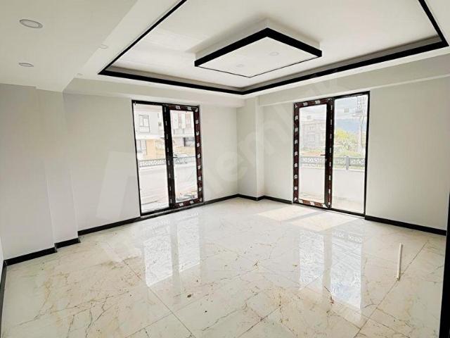 Stadyum, İzmit içerisinde satılık mülk