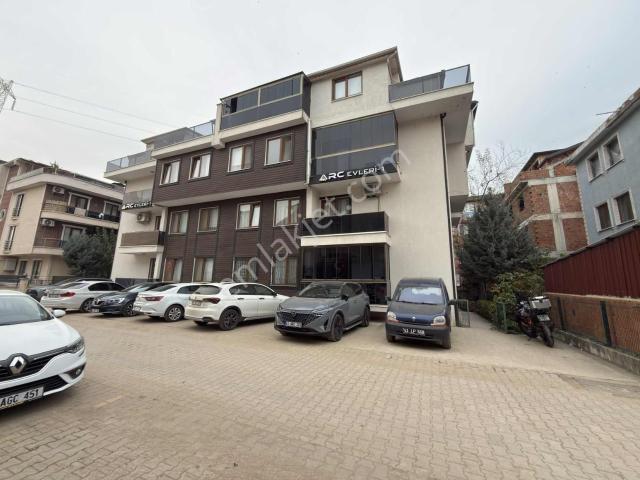 İzmit, Kocaeli içerisinde satılık mülk
