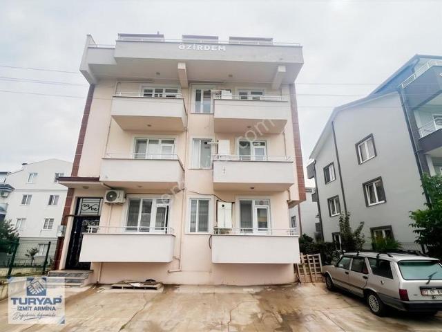 İzmit, Kocaeli içerisinde kiralık mülk