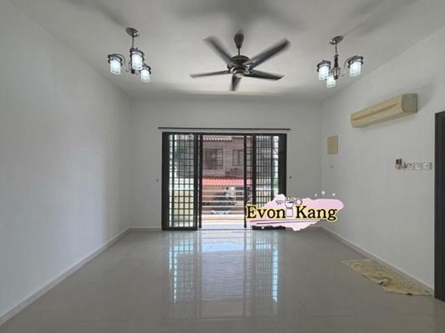 Townhouse for sale in Georgetown, Penang
