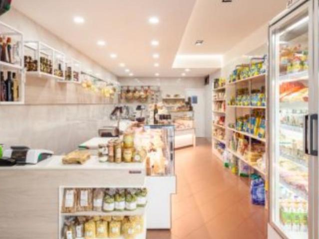 Locale Commerciale in vendita a Unione di comuni Montana Lunigiana, Fosdinovo