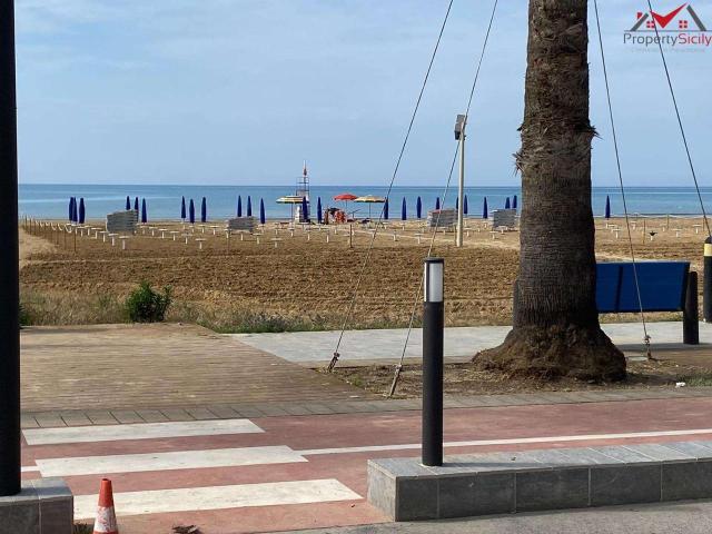 Locale Commerciale in vendita a Marinella, Porto Empedocle