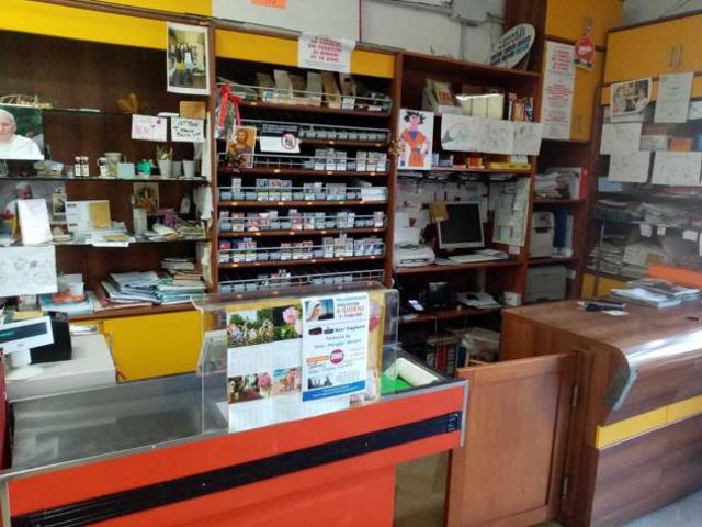 Locale Commerciale in vendita a Narni, Umbria