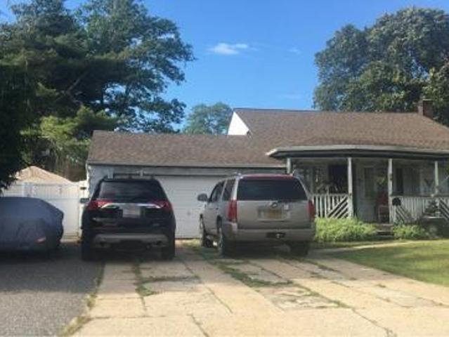 House for sale in Bohemia, New York